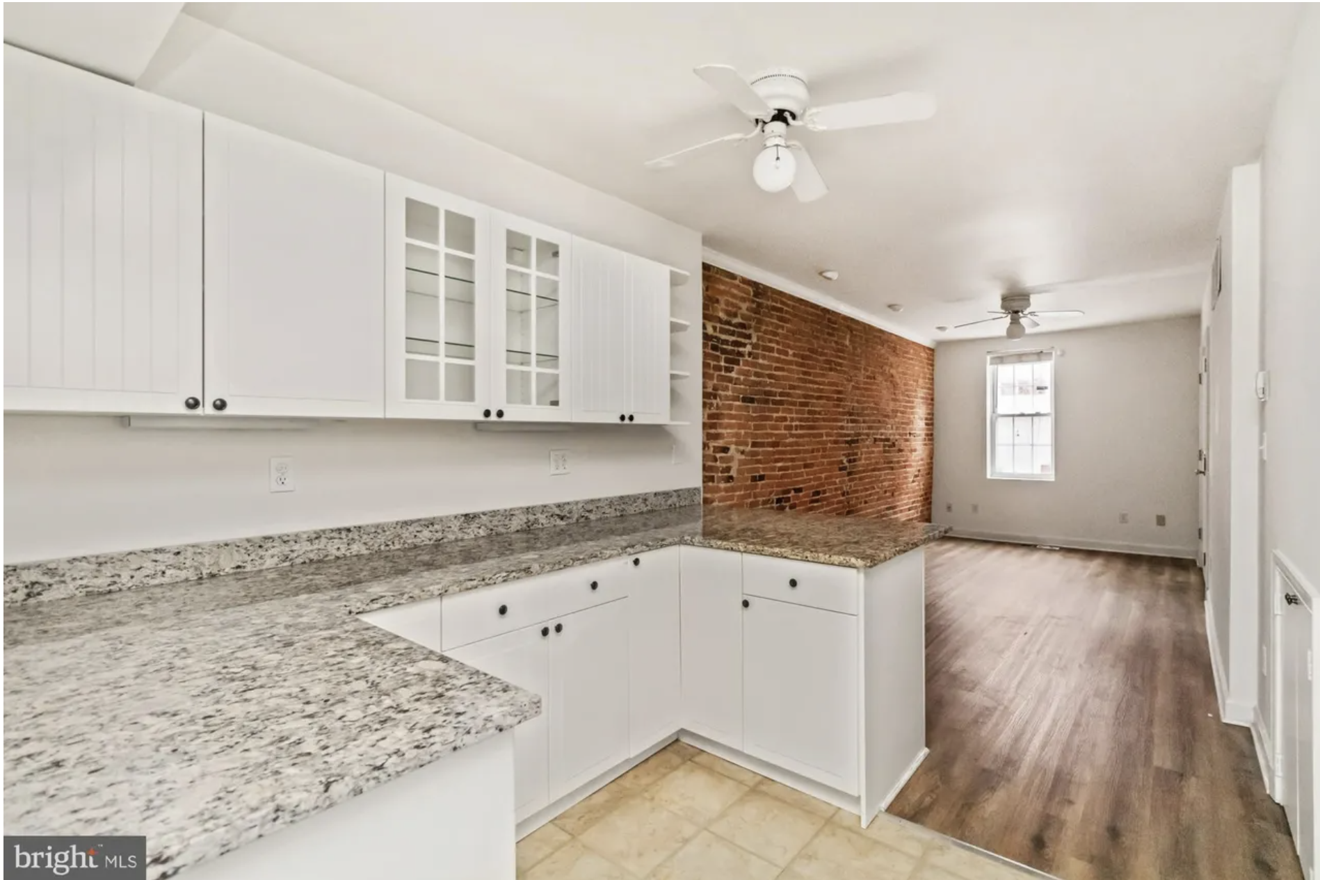 1122 William St